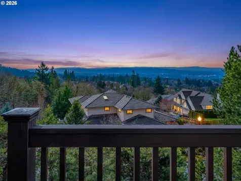 1815 NW Rosefinch Lane Portland OR 97229