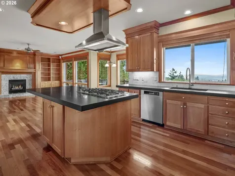 1815 NW Rosefinch Lane Portland OR 97229
