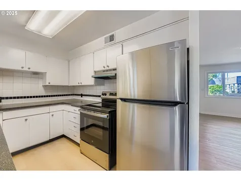 450 NE 103rd Avenue Portland OR 97220