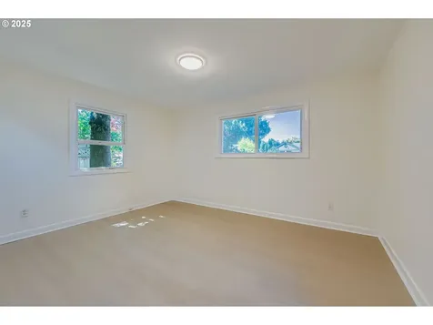 450 NE 103rd Avenue Portland OR 97220