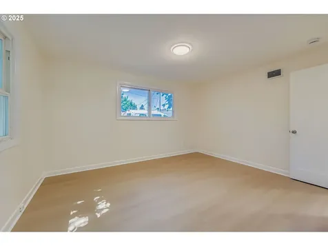 450 NE 103rd Avenue Portland OR 97220