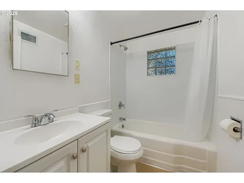 450 NE 103rd Avenue Portland OR 97220