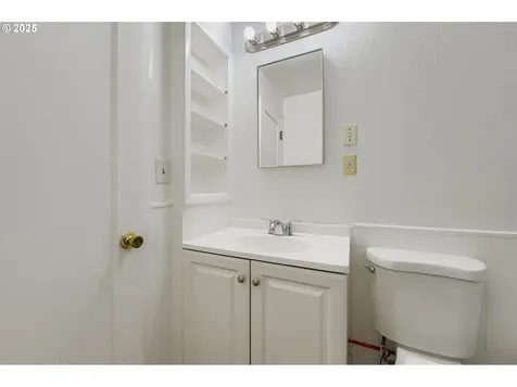 450 NE 103rd Avenue Portland OR 97220