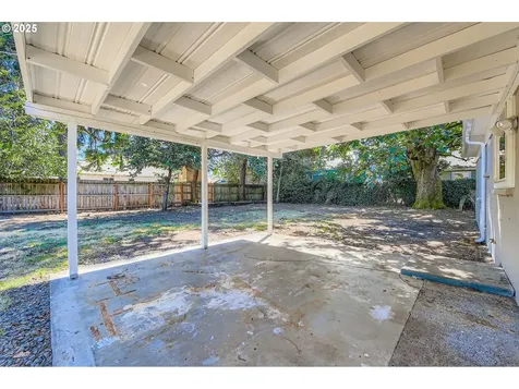 450 NE 103rd Avenue Portland OR 97220