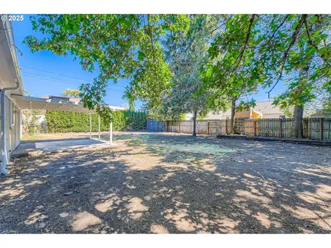 450 NE 103rd Avenue Portland OR 97220