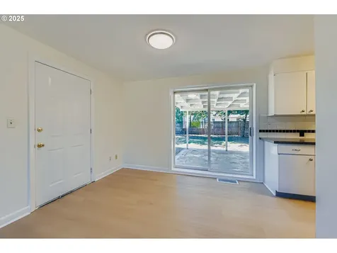 450 NE 103rd Avenue Portland OR 97220