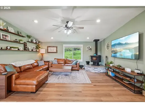 19285 S Lyons Road Oregon City OR 97045