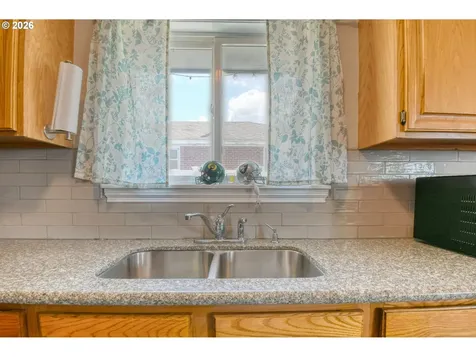 808 SE 6th Street Pendleton OR 97801