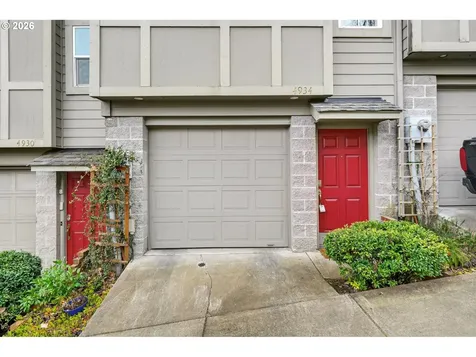 4934 SW 1st Avenue Portland OR 97239