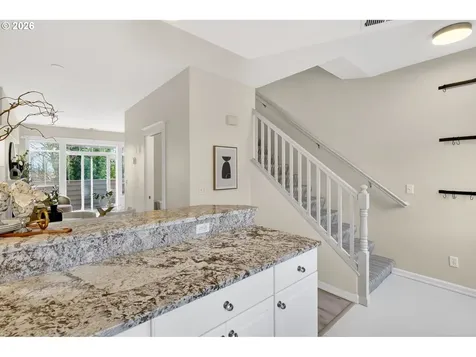 4934 SW 1st Avenue Portland OR 97239