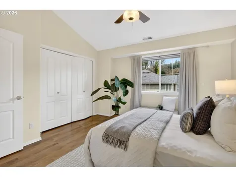4934 SW 1st Avenue Portland OR 97239
