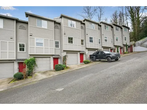 4934 SW 1st Avenue Portland OR 97239