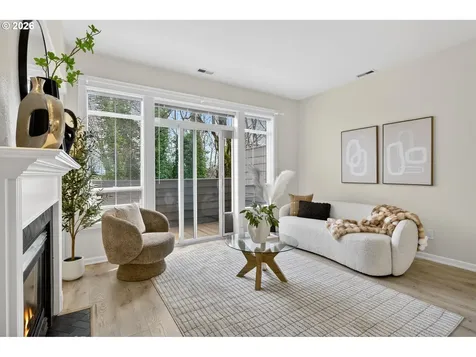 4934 SW 1st Avenue Portland OR 97239