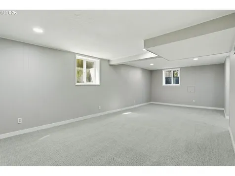 1775 NE Holman Street Portland OR 97211