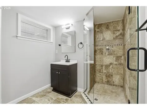 1775 NE Holman Street Portland OR 97211