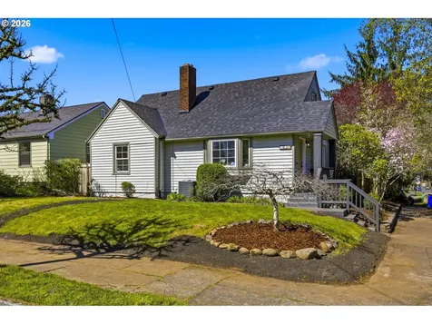 1775 NE Holman Street Portland OR 97211
