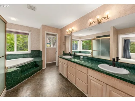 12084 SE Sovereign Drive Happy Valley OR 97086