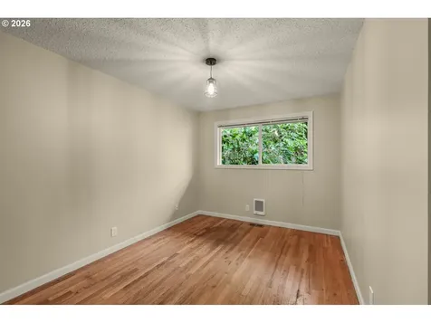 9588 SW Frewing Court Portland OR 97223