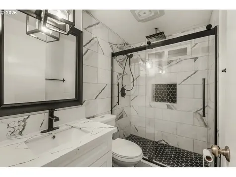 9588 SW Frewing Court Portland OR 97223