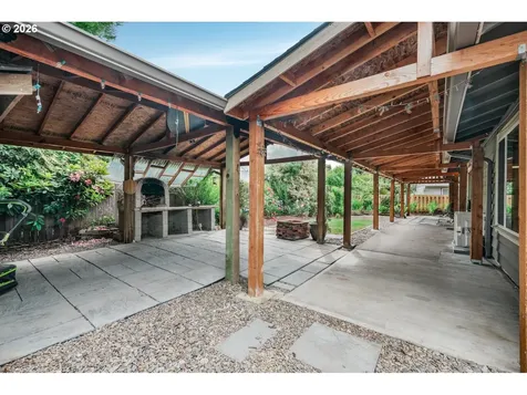 9588 SW Frewing Court Portland OR 97223