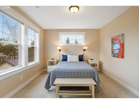 5727 NE Tillamook Street Portland OR 97213