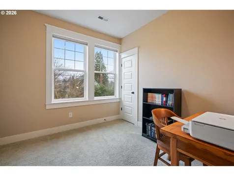 5727 NE Tillamook Street Portland OR 97213