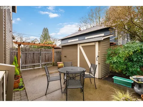 5727 NE Tillamook Street Portland OR 97213