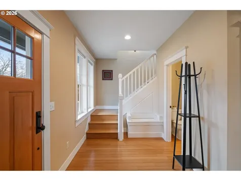 5727 NE Tillamook Street Portland OR 97213