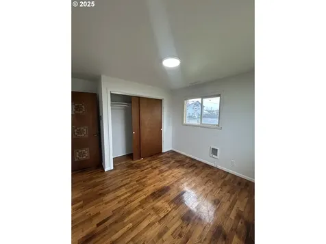 105 S 8th Street Lakeside OR 97449