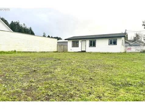 105 S 8th Street Lakeside OR 97449