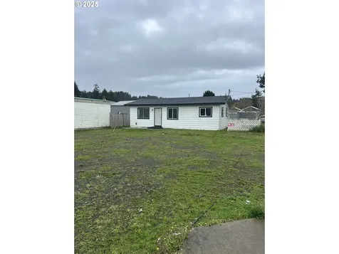 105 S 8th Street Lakeside OR 97449