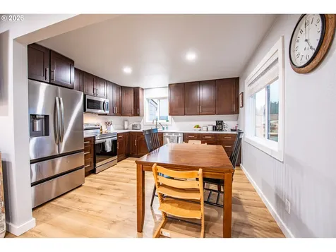 28500 Gimpl Hill Road Eugene OR 97402