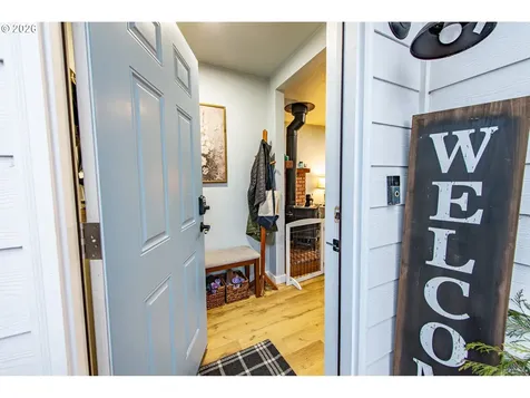 28500 Gimpl Hill Road Eugene OR 97402
