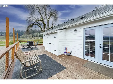 28500 Gimpl Hill Road Eugene OR 97402