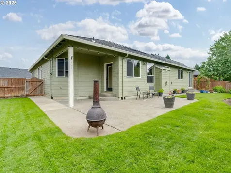 12003 NW 25th Court Vancouver WA 98685