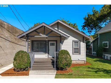 1219 SE Rhine Street Portland OR 97202
