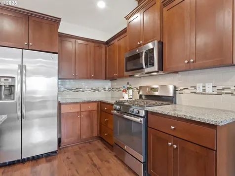 17562 SW Devonshire Way Sherwood OR 97140