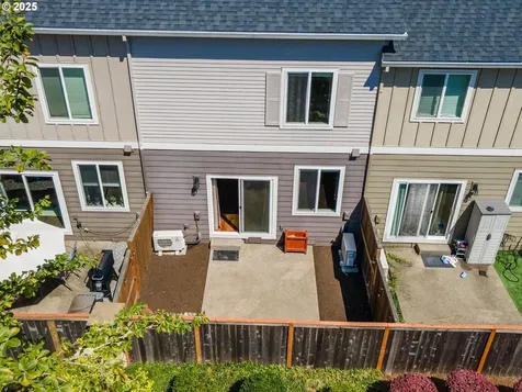 17562 SW Devonshire Way Sherwood OR 97140