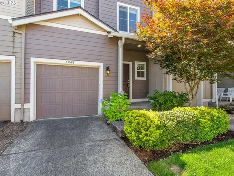 17562 SW Devonshire Way Sherwood OR 97140
