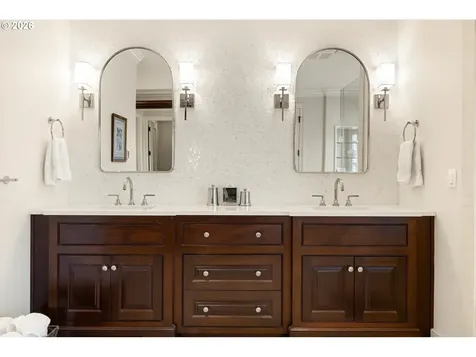 16871 Greenbrier Road Lake Oswego OR 97034