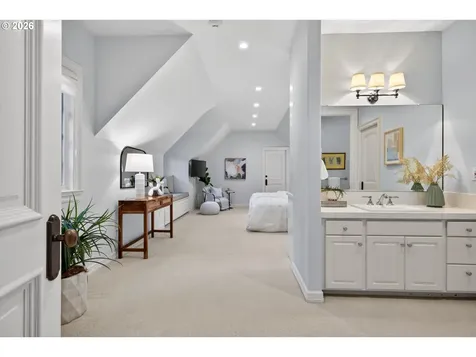 16871 Greenbrier Road Lake Oswego OR 97034