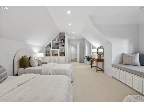 16871 Greenbrier Road Lake Oswego OR 97034