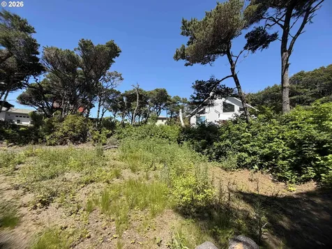 SW La Barre Drive Waldport OR 97394