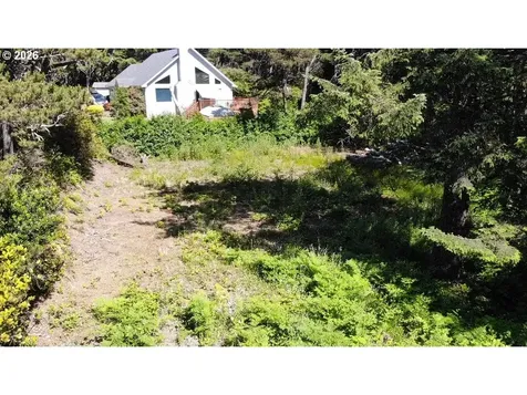 SW La Barre Drive Waldport OR 97394
