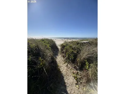 SW La Barre Drive Waldport OR 97394