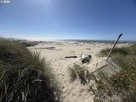 SW La Barre Drive Waldport OR 97394