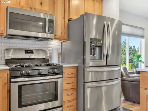 35199 Lyngstad Heights Lane Astoria OR 97103