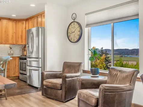 35199 Lyngstad Heights Lane Astoria OR 97103