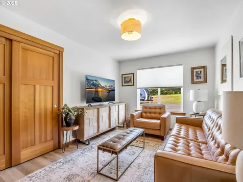35199 Lyngstad Heights Lane Astoria OR 97103