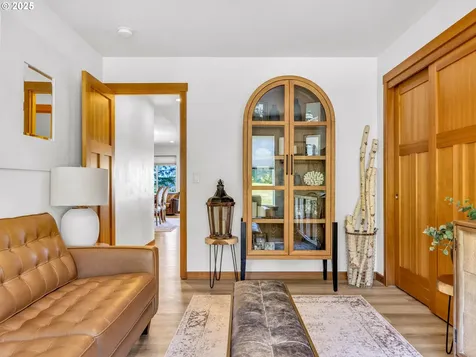 35199 Lyngstad Heights Lane Astoria OR 97103